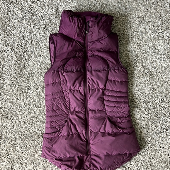 Lululemon Fluffin’ Awesome Vest in Plum - Picture 1 of 6